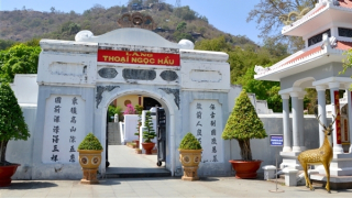 Bài 1: Kênh Vĩnh Tế được đào trong bao lâu?