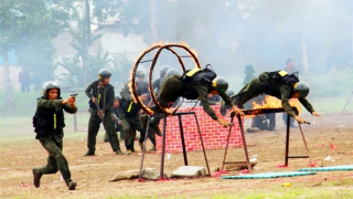 Mãn nhãn với màn võ thuật của các chiến sĩ mới trên thao trường