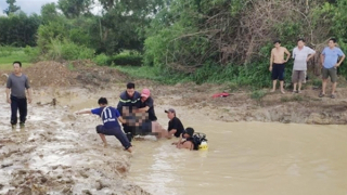 Ba học sinh đuối nước thương tâm do tắm ao