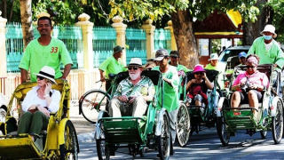 Xây dựng thương hiệu xích lô du lịch Huế