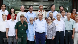 Chủ tịch nước thăm, tặng quà Hội Người cao tuổi Hải Dương