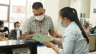 4,8 triệu người rút bảo hiểm xã hội một lần