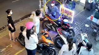 Ung dung bẻ khóa trộm xe vì ai cũng nghĩ "xe của người ta"