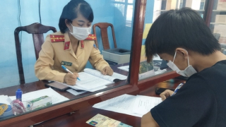 Lái mô tô “thông chốt” đi vào hầm Hải Vân khai tại Google map