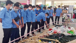 Khai mạc triển lãm ảnh, tư liệu tuyên truyền phòng, chống rác thải nhựa