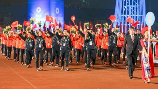 Thêm một lần “nước đến chân”