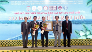 Bến Tre lập kỷ lục thế giới với 222 món ăn từ dừa