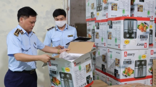 Xử lý nghiêm hành vi tiếp tay cho đối tượng buôn lậu, gian lận thương mại