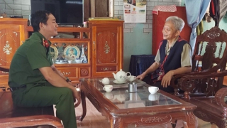 Già làng, trưởng bản góp phần đảm bảo ANTT ở nông thôn