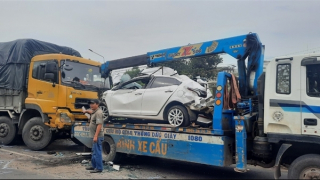 4 người bị thương nặng sau tai nạn liên hoàn trên Quốc lộ 1A