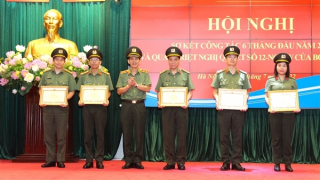 Hoàn thành sớm nhiều đề án, chủ trương lớn về tổ chức cán bộ