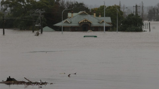 Australia chật vật chống chọi trận lũ "chưa biết khi nào kết thúc"
