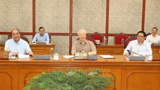 Tổng Bí thư chủ trì họp Bộ Chính trị, Ban Bí thư xem xét những vấn đề nổi bật