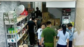 Tạm giữ lô hàng có dấu hiệu vi phạm trị giá hơn 2,5 tỷ đồng