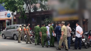 Hai vợ chồng chết bất thường trong căn nhà trọ 4 tầng