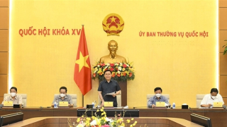 Khai mạc Phiên họp thứ 13 của Ủy ban Thường vụ Quốc hội