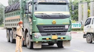 Bên trong những thùng xe cơi nới