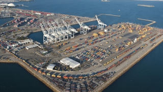 Lệnh trừng phạt dầu mỏ mở ra hành lang kinh tế mới