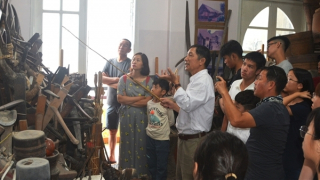 Người nặng lòng với cổ vật của các dân tộc Tây Nguyên