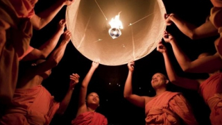 Đời là bể khổ - Có thật không?