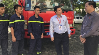 Thứ trưởng Bộ GD&ĐT kiểm tra công tác chấm thi tốt nghiệp THPT tại Đà Nẵng