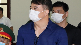 Trùm buôn lậu xăng tố cựu Đại tá quân đội nhiều lần nhận tiền hối lộ