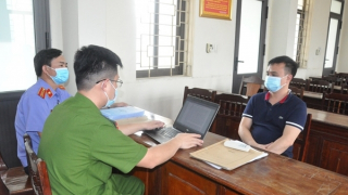 Triệt phá ổ nhóm mua bán trái phép hàng trăm tỷ tiền hóa đơn