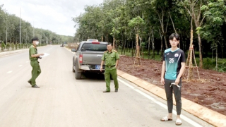 Sinh viên mê chơi tiền ảo, đi cướp giật