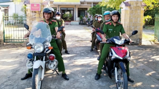 Bình yên bên cửa biển Tư Hiền