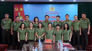 Xây dựng nguồn nhân lực đáp ứng yêu cầu hiện đại, chuyển đổi số báo chí