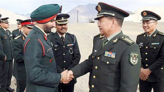 Trung Quốc thử tên lửa sát biên giới với Ấn Độ