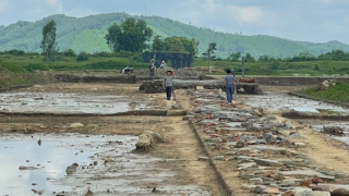 Báo cáo sơ bộ kết quả khai quật đường Hoàng Gia nội thành Di sản thế giới Thành nhà Hồ