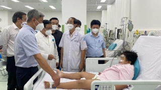 Ba tháng kiên trì cứu sống bé trai bị sốt xuất huyết