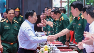 Thủ tướng đề nghị Bộ Quốc phòng thực hiện tốt 8 nhiệm vụ trọng tâm