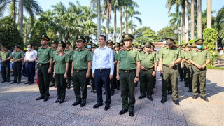 Đoàn đại biểu Cục Truyền thông CAND dâng hương, tri ân các Anh hùng - Liệt sĩ