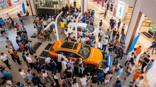 Ngày hội “Nhà xanh xe điện – Mở lối tương lai” tưng bừng tại Hà Nội