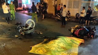 Xe máy tông nhau, 2 người tử vong
