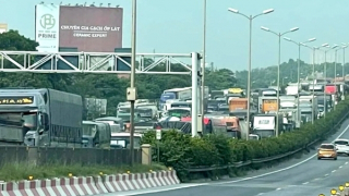 Xe bồn va chạm với ô tô trên vành đai 3 khiến giao thông ùn tắc nhiều giờ