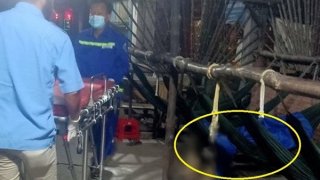 Người đàn ông tử vong bất thường trên võng trong quán cà phê sân bóng