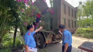 Nhiều tài xế xe quá khổ, quá tải vẫn chây ỳ, chống đối