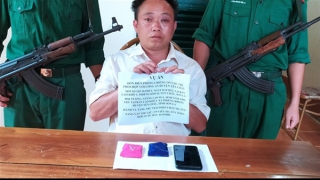 Bắt giữ “con nghiện” tàng trữ trái phép ma túy