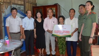 Thanh niên Công an về nguồn, đền ơn đáp nghĩa tại Đồng Tháp