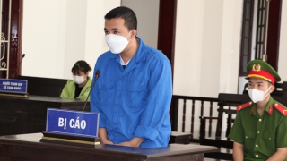 Vận chuyển 300g ma túy, nhận 17 năm tù