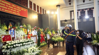 Đồng đội luôn ở cạnh, Nhân dân không bao giờ quên các đồng chí