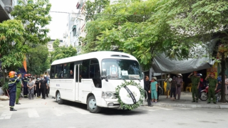 Gia đình đón anh về!