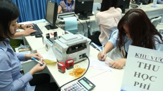 Hà Nội khuyến khích thanh toán học phí không dùng tiền mặt