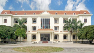 Gửi "mật thư" tống tiền Bí thư huyện ủy