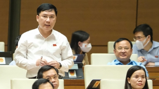 Bộ trưởng VH,TT&DL nói về vụ thí sinh ngủ quên, trò team building ở Cửa Lò