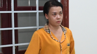 Cô gái trẻ cùng bạn trai bị khởi tố vì buôn bán ma túy