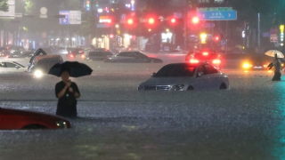 Khu phố nhà giàu của Hàn Quốc trở thành "rốn lũ"